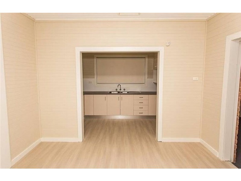 1/32 The Boulevarde, Kooringal NSW 2650