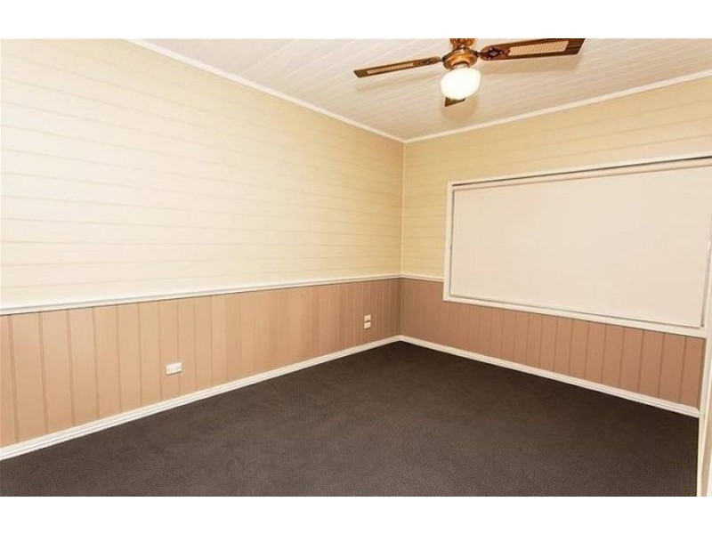 1/32 The Boulevarde, Kooringal NSW 2650