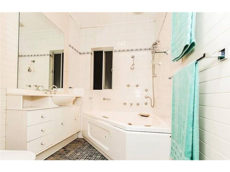 1/32 The Boulevarde, Kooringal NSW 2650