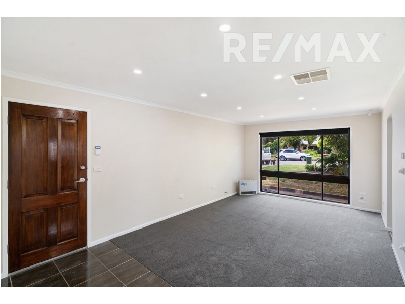 8 Naretha Street, Glenfield Park NSW 2650