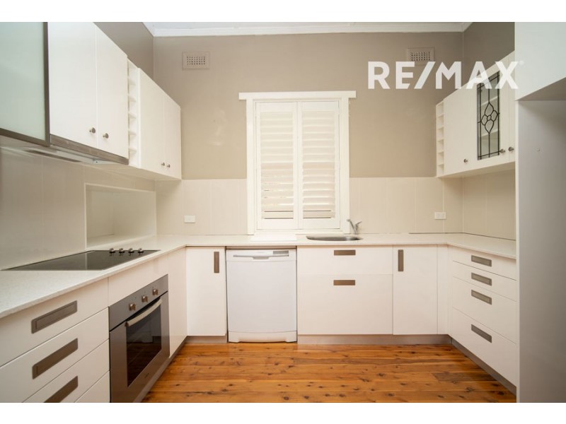 13 Edmondson Street, Wagga Wagga NSW 2650