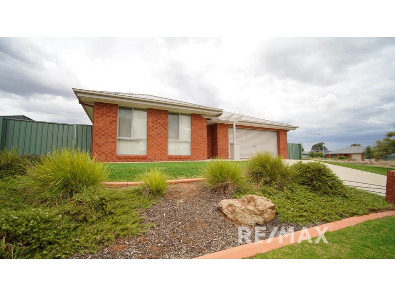 17 Quandong Place, Forest Hill NSW 2651