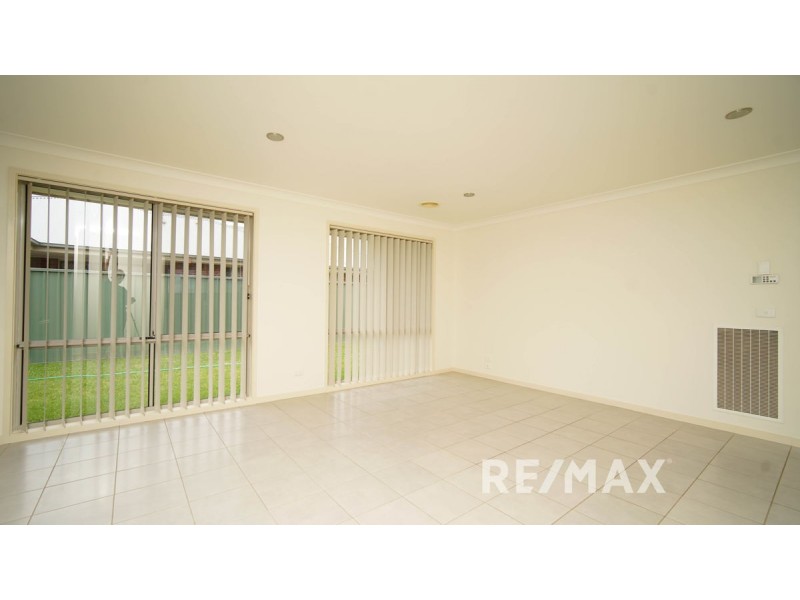 17 Quandong Place, Forest Hill NSW 2651