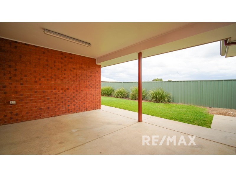 17 Quandong Place, Forest Hill NSW 2651