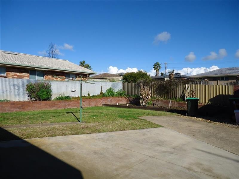 1/270 Fernleigh Road, Ashmont NSW 2650