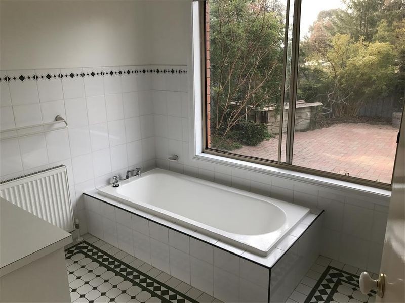 13 Matheson Place, Estella NSW 2650