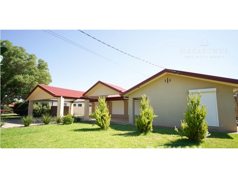 453 Lake Albert Road, Lake Albert NSW 2650