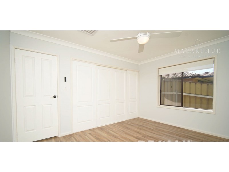 453 Lake Albert Road, Lake Albert NSW 2650