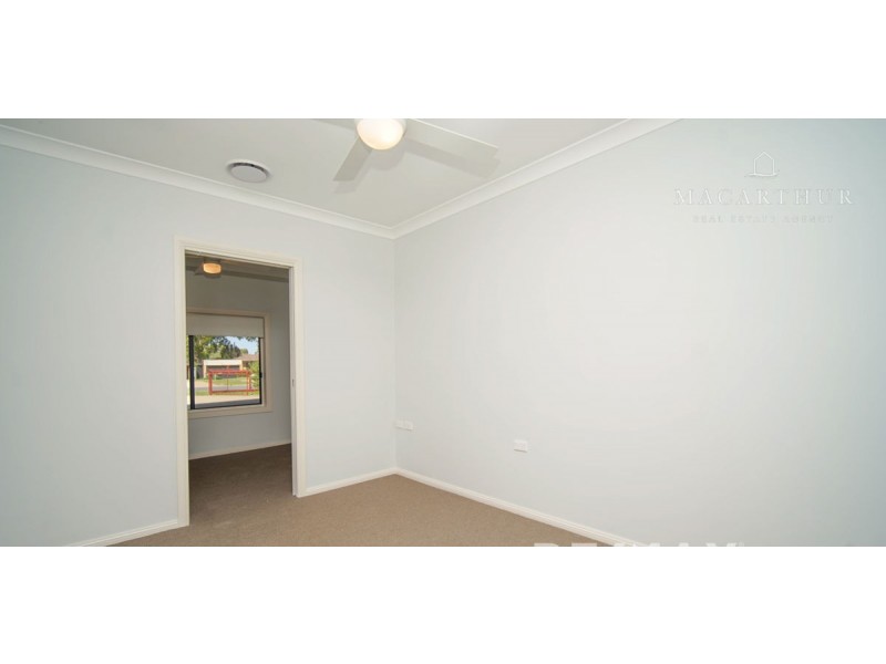 453 Lake Albert Road, Lake Albert NSW 2650