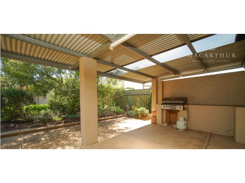 453 Lake Albert Road, Lake Albert NSW 2650
