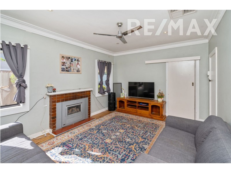 158 Fernleigh Road, Mount Austin NSW 2650