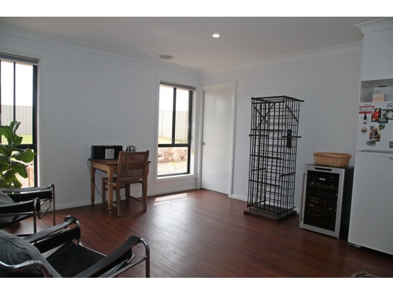 91 Barmedman Avenue, Gobbagombalin NSW 2650
