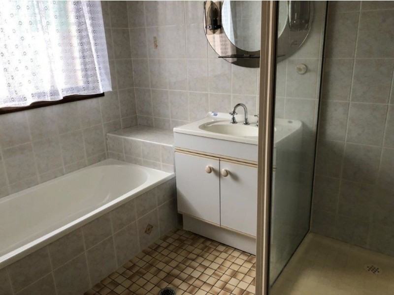 8 Lonergan Place, Wagga Wagga NSW 2650