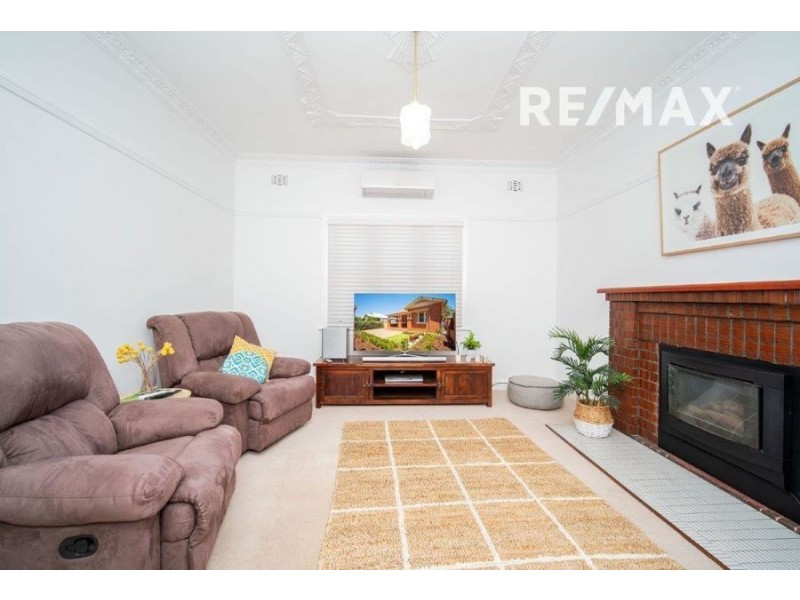 16 Lindsay Street, Turvey Park NSW 2650
