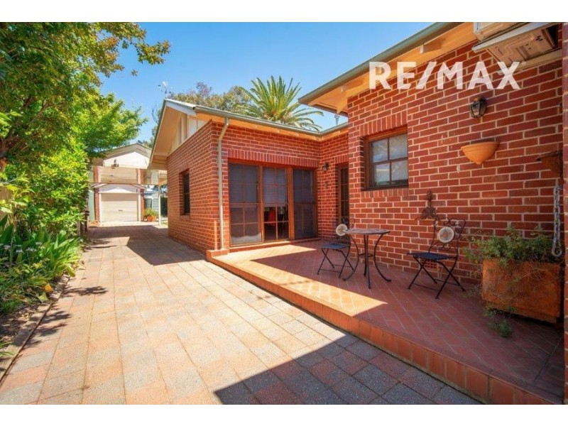 16 Lindsay Street, Turvey Park NSW 2650