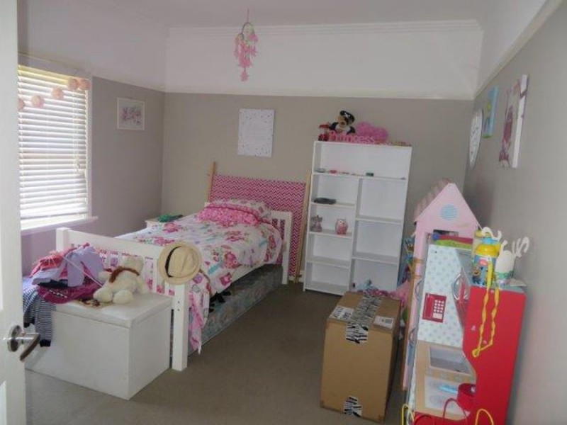 3 Heydon Avenue, Turvey Park NSW 2650