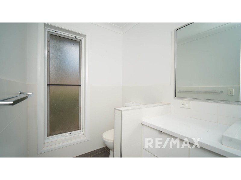 33 Clifton Street, Bourkelands NSW 2650