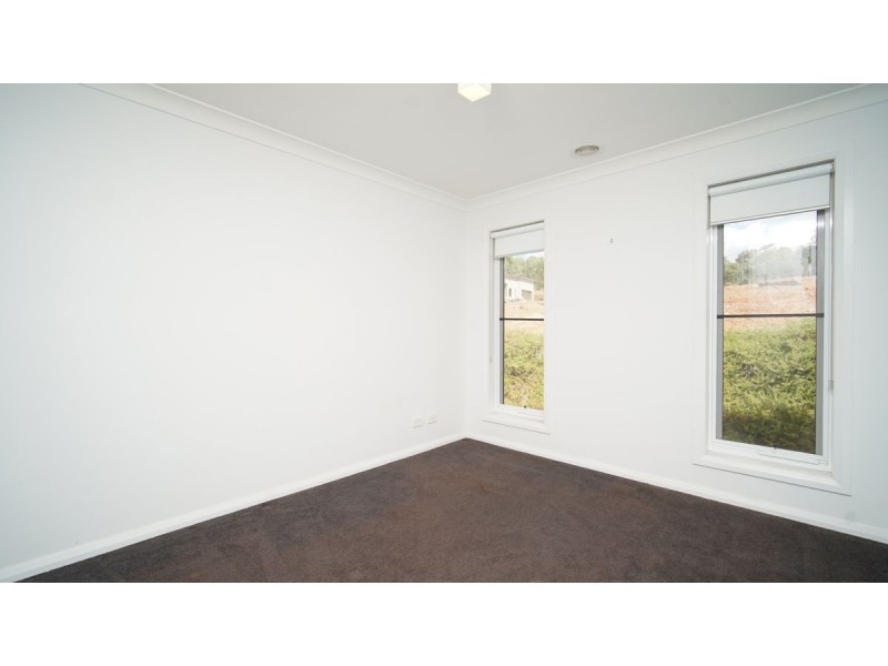 33 Clifton Street, Bourkelands NSW 2650