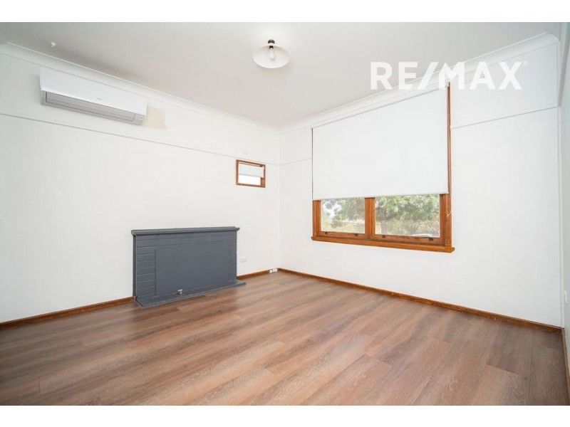 20 Fernleigh Road, Mount Austin NSW 2650