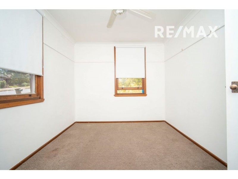 20 Fernleigh Road, Mount Austin NSW 2650