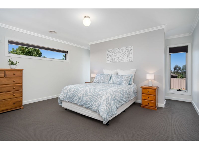 42 Brindabella Drive, Tatton NSW 2650