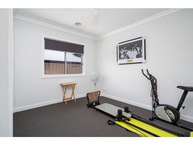 42 Brindabella Drive, Tatton NSW 2650