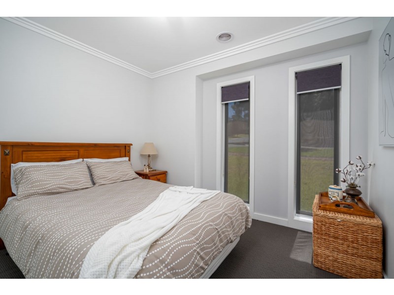 42 Brindabella Drive, Tatton NSW 2650