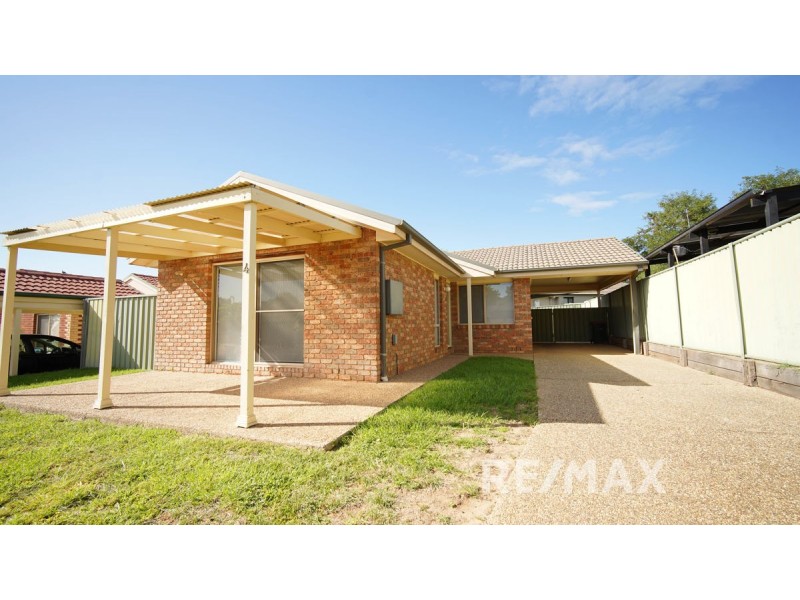 4 Clipper Way, Estella NSW 2650