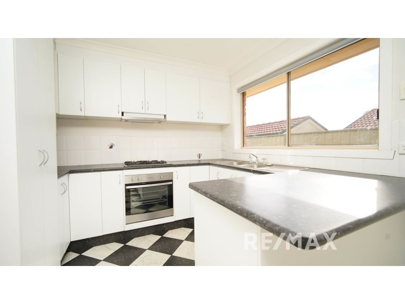 4 Clipper Way, Estella NSW 2650