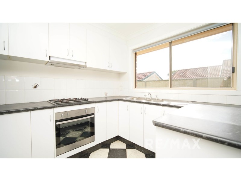 4 Clipper Way, Estella NSW 2650