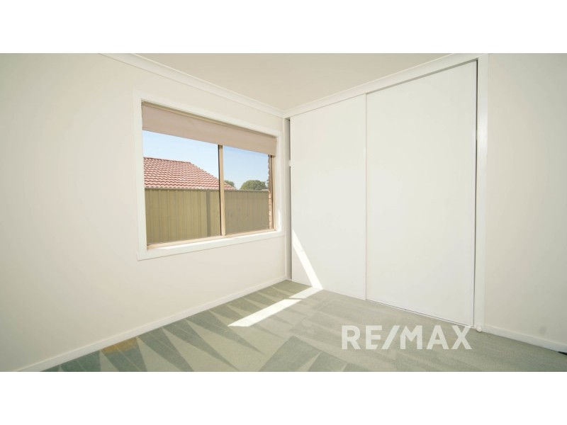 4 Clipper Way, Estella NSW 2650