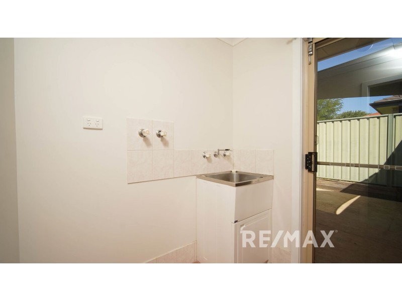 4 Clipper Way, Estella NSW 2650