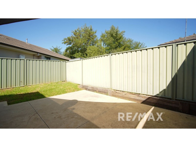 4 Clipper Way, Estella NSW 2650