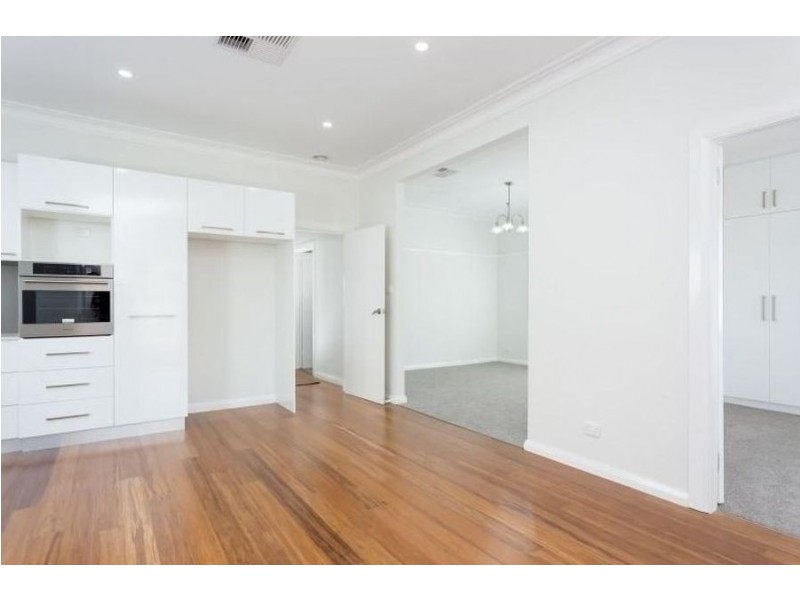 11 Day Street, Wagga Wagga NSW 2650