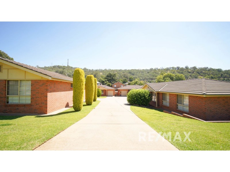 4/8 Kenneally Street, Kooringal NSW 2650
