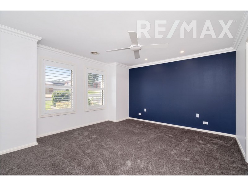 20 Yanko Crescent, Bourkelands NSW 2650