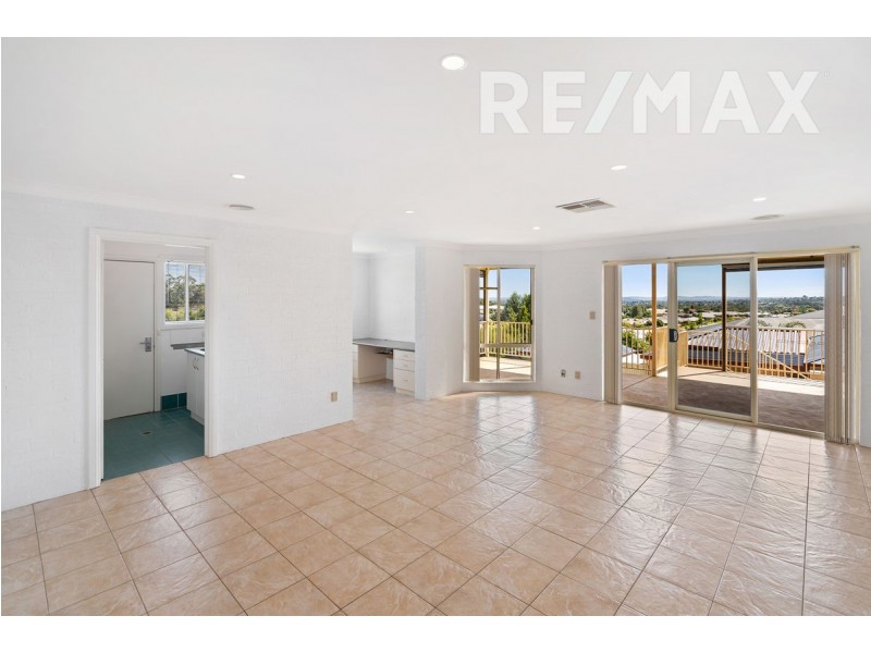 20 Yanko Crescent, Bourkelands NSW 2650