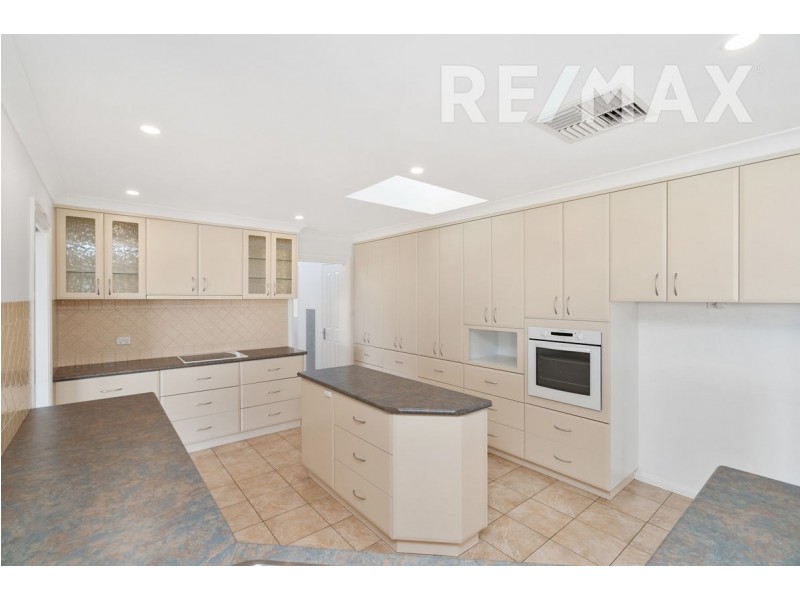 20 Yanko Crescent, Bourkelands NSW 2650