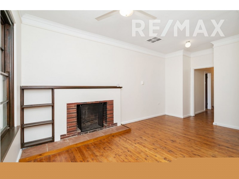 35 Bluett Crescent, Turvey Park NSW 2650