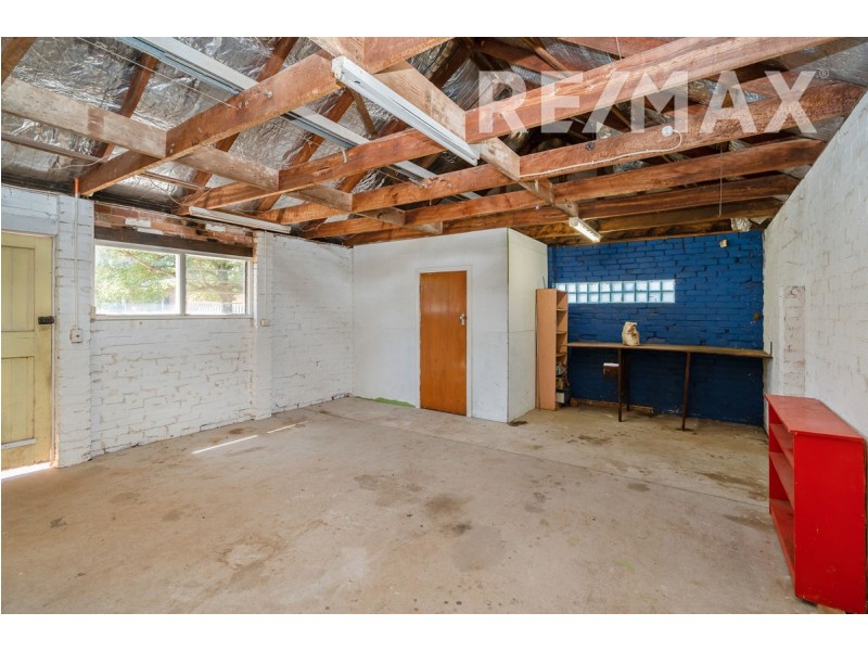 35 Bluett Crescent, Turvey Park NSW 2650