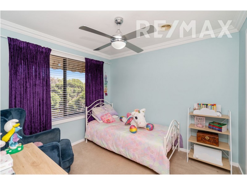 4 Lincoln Avenue, Tolland NSW 2650