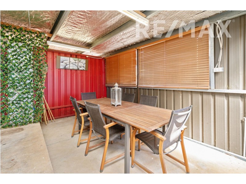 4 Lincoln Avenue, Tolland NSW 2650