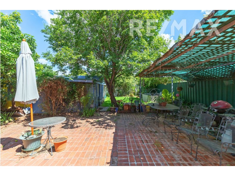 64 The Esplanade, Wagga Wagga NSW 2650