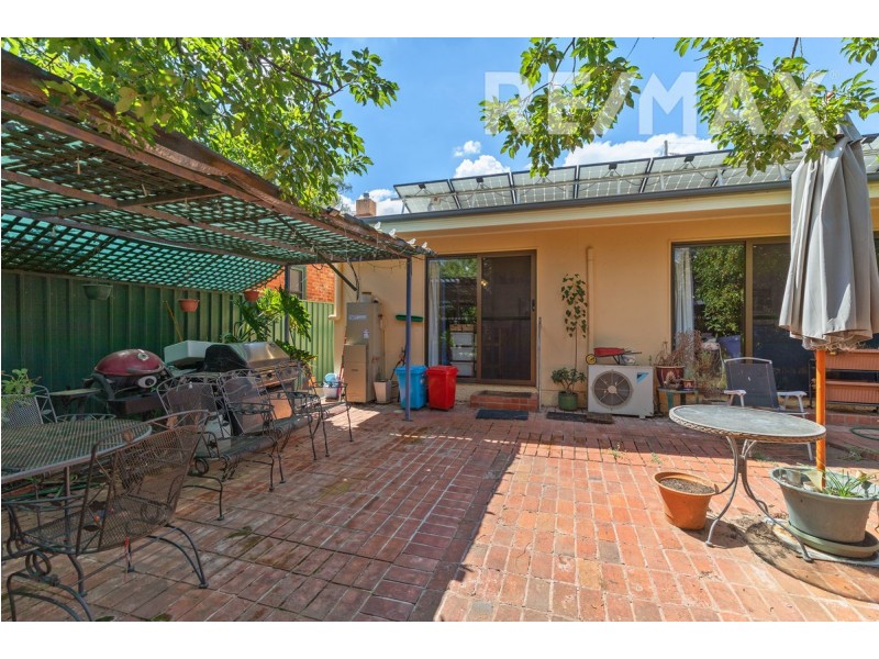 64 The Esplanade, Wagga Wagga NSW 2650