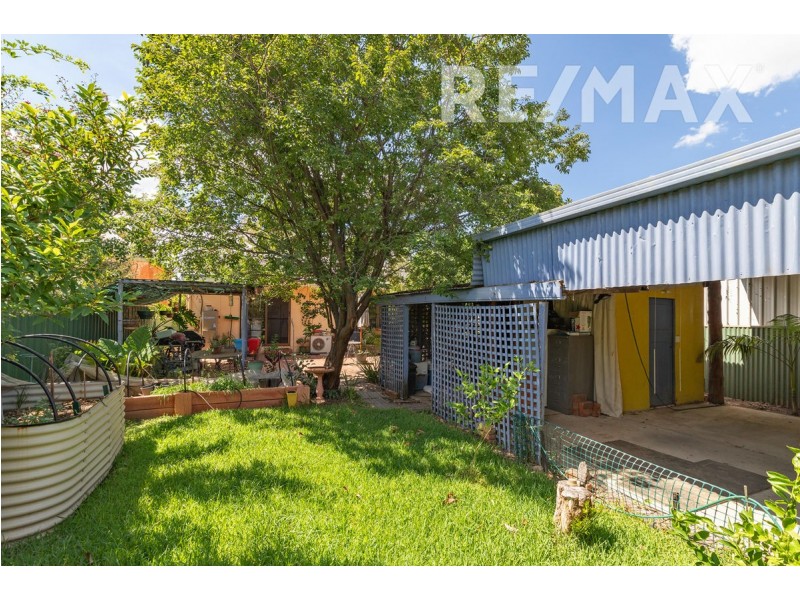 64 The Esplanade, Wagga Wagga NSW 2650