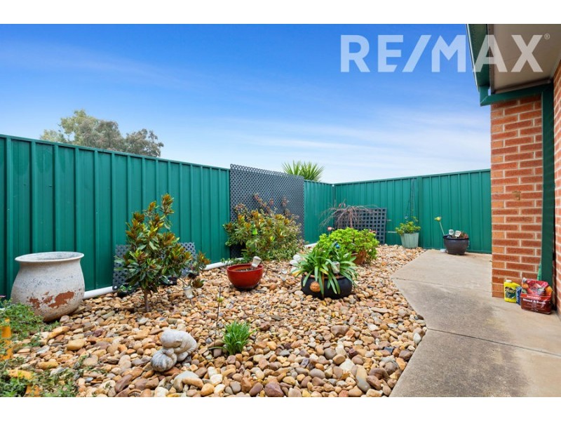 1/21 Elanora Place, Glenfield Park NSW 2650