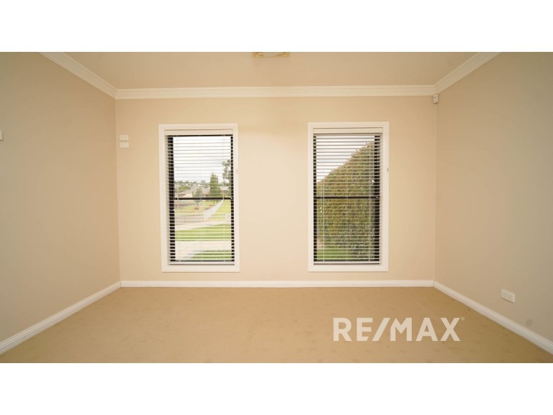 1/7 Bedervale Street, Bourkelands NSW 2650