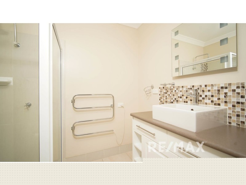 1/7 Bedervale Street, Bourkelands NSW 2650