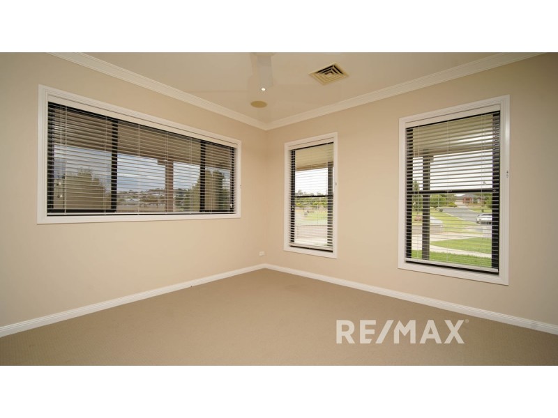 1/7 Bedervale Street, Bourkelands NSW 2650