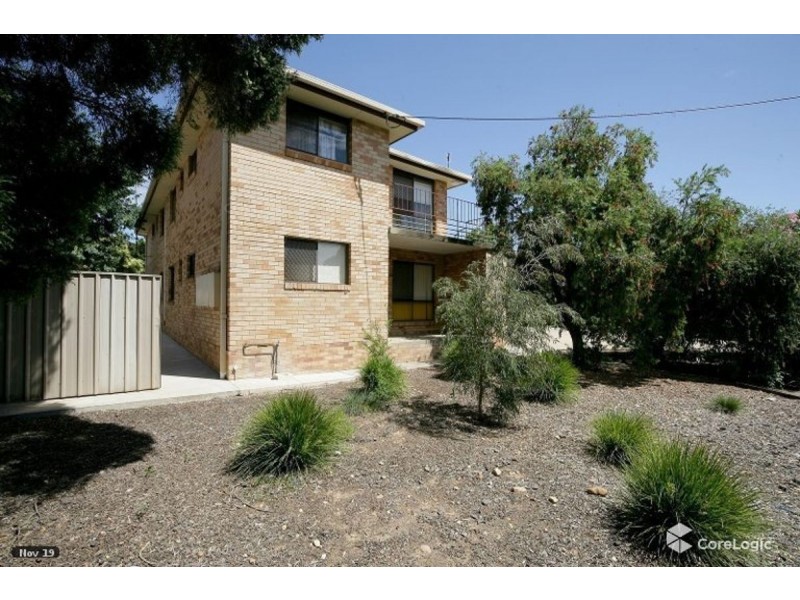 1/8 Edney Street, Kooringal NSW 2650